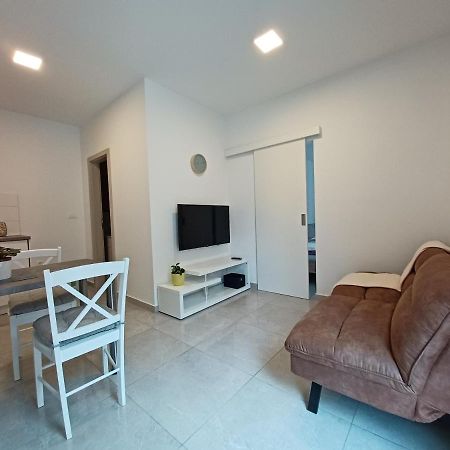 Apartments Leon 1 Novigrad Istria Exterior foto