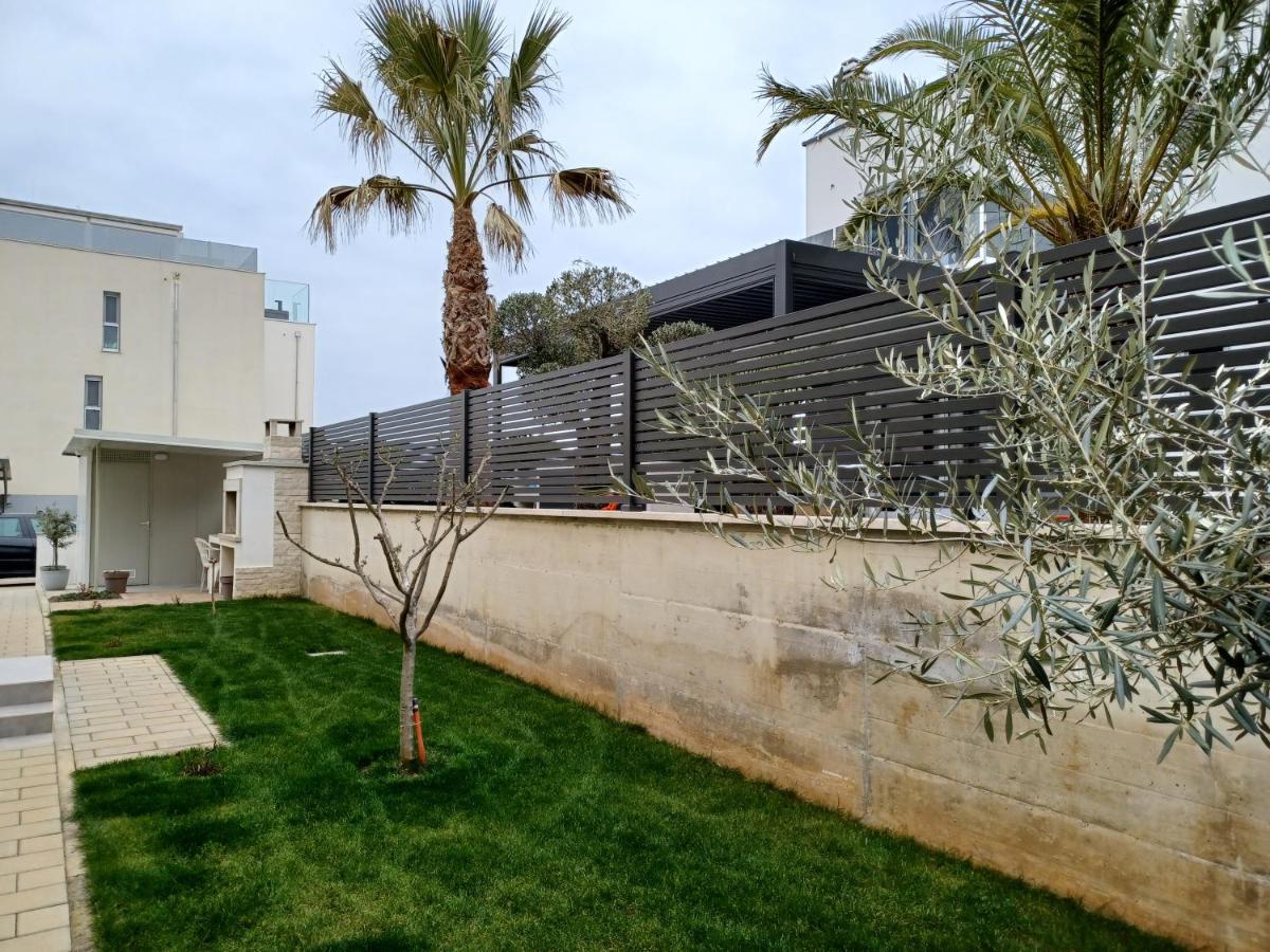 Apartments Leon 1 Novigrad Istria Exterior foto