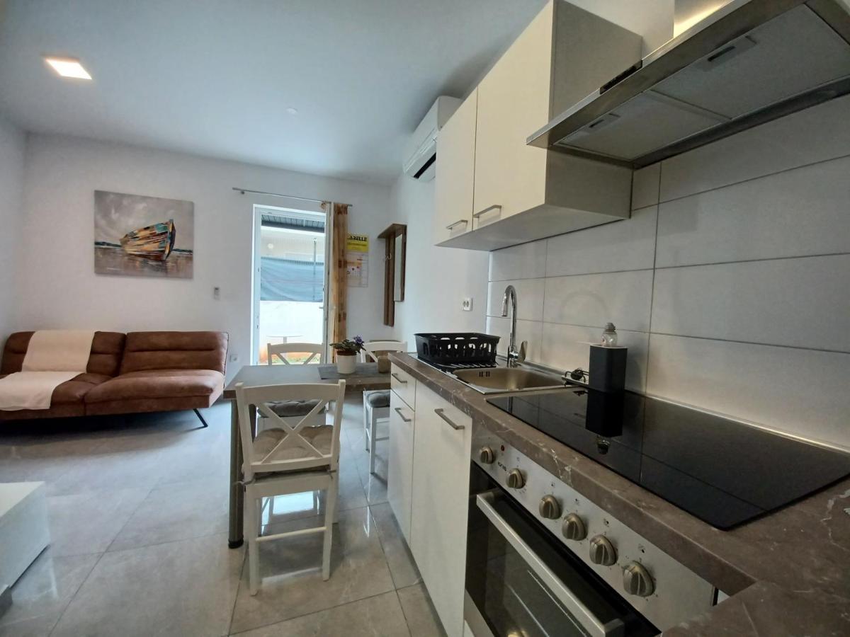 Apartments Leon 1 Novigrad Istria Exterior foto